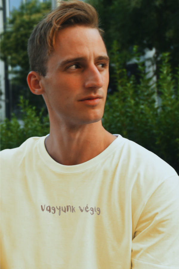 Vagyunk végig (unisex) - Image 6