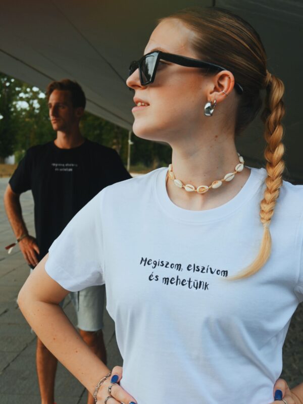 Megiszom, elszívom és mehetünk (cropped)