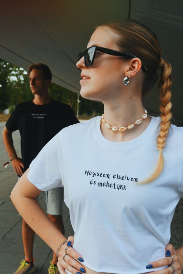 Megiszom, elszívom és mehetünk (cropped)